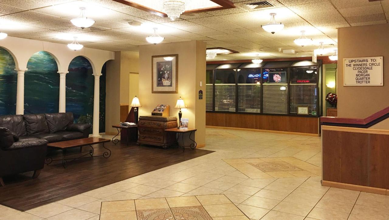 Отель Magnuson Grand Columbus North Экстерьер фото